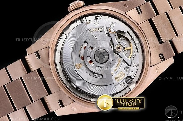 0423 RDD0223A – DayDate 36mm Packable 702